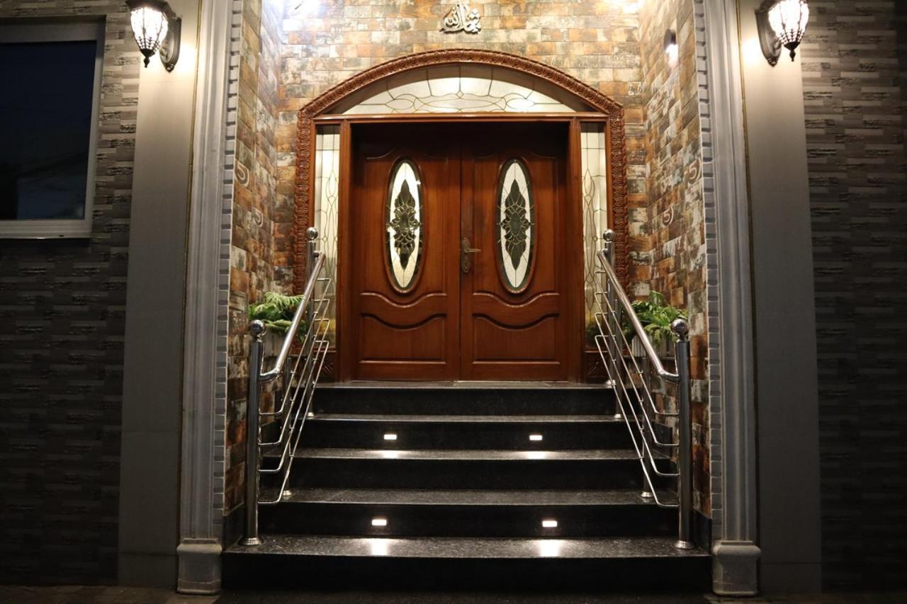 Hayyat Luxury Hotel Suites Лахор Экстерьер фото