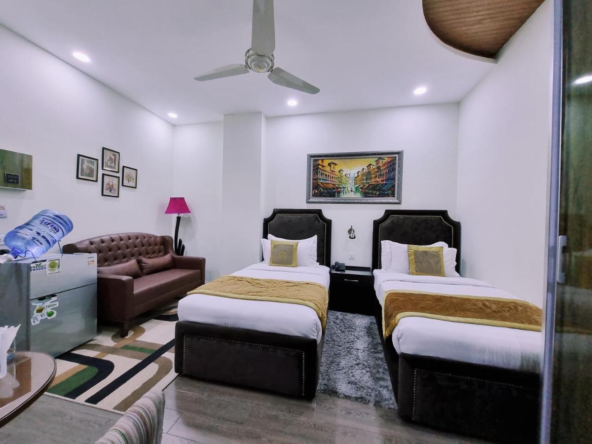 Hayyat Luxury Hotel Suites Лахор Экстерьер фото