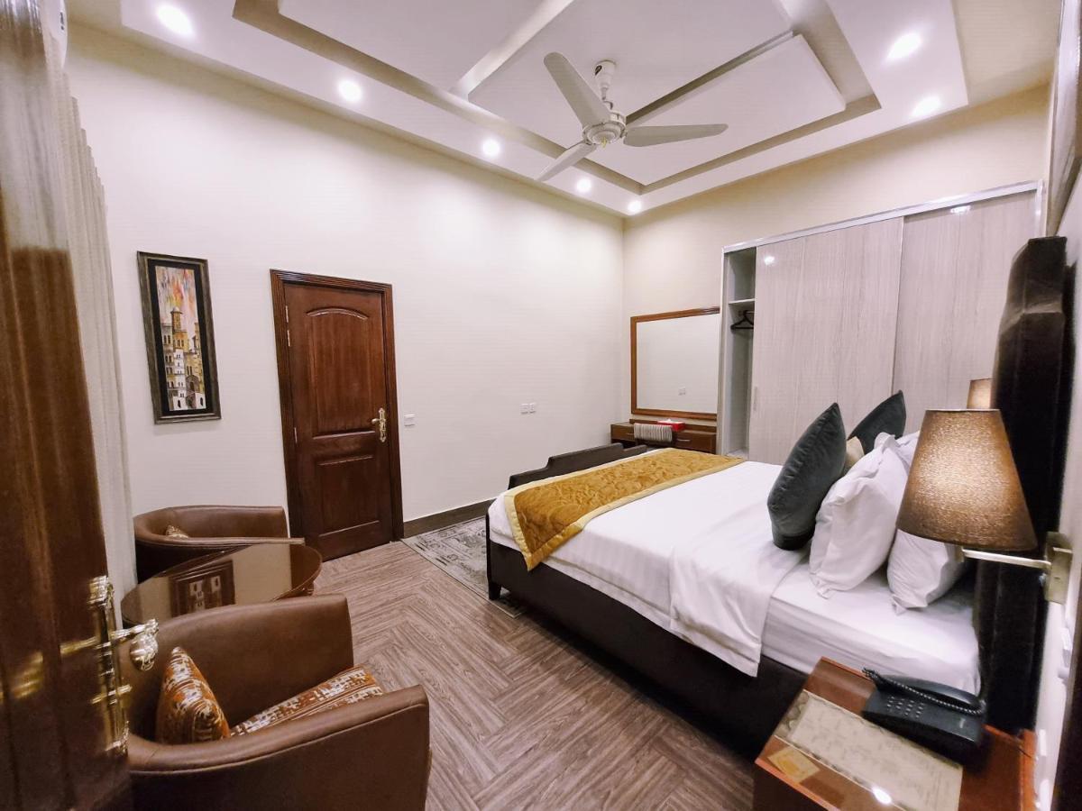 Hayyat Luxury Hotel Suites Лахор Экстерьер фото