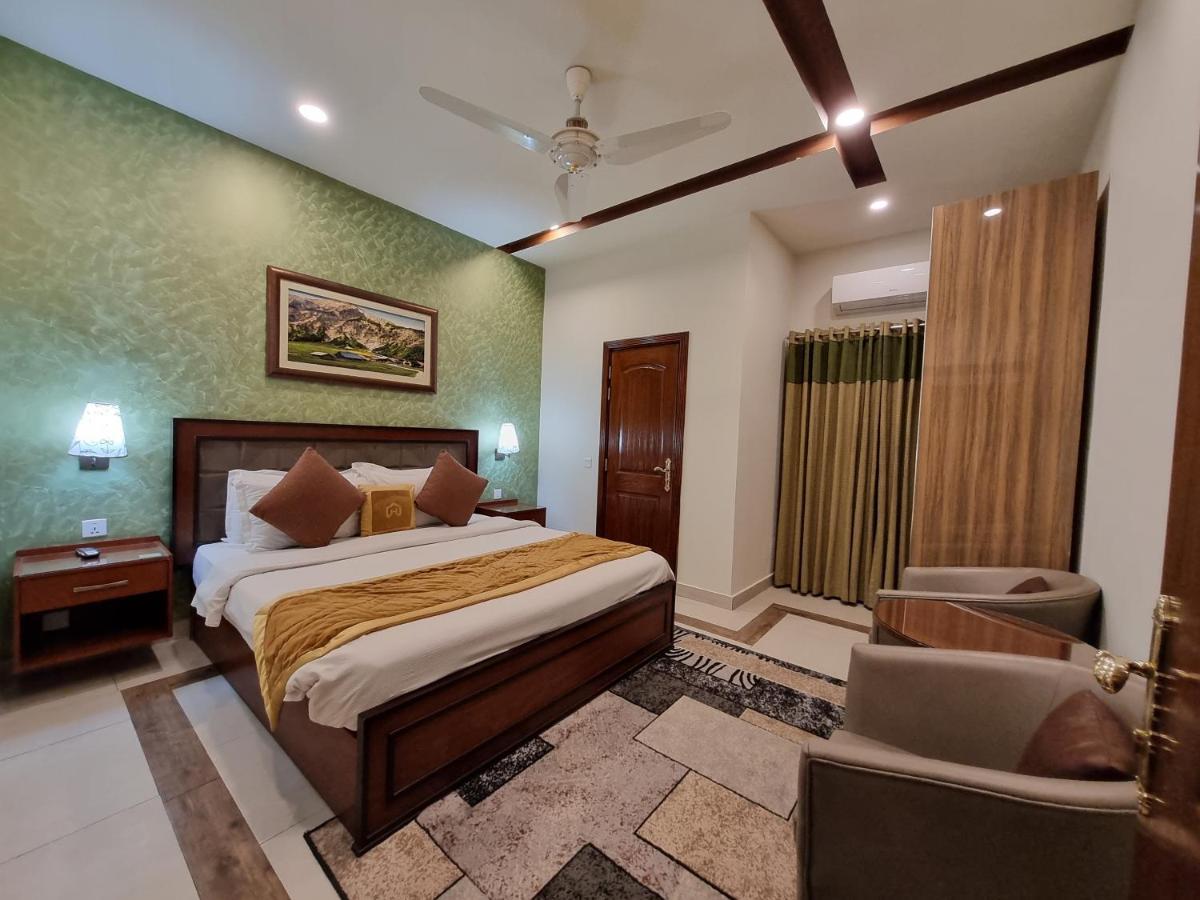 Hayyat Luxury Hotel Suites Лахор Экстерьер фото